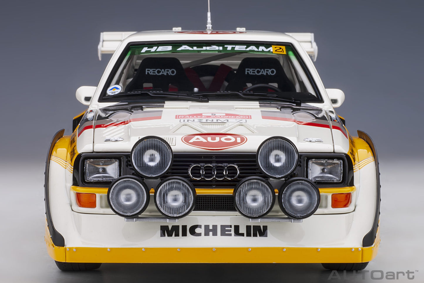 Macheta auto Audi Sport Quattro S1 Rally San Remo 1985 #5 W. Röhrl/C. Geistdörfer 1:18 AutoArt