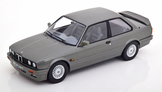 Macheta auto BMW 320iS E30 Italo M3 1989 1:18 KK-Scale