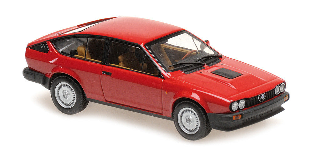 Macheta auto Alfa Romeo GTV6  (1983) 1:43 Minichamps/Maxichamps