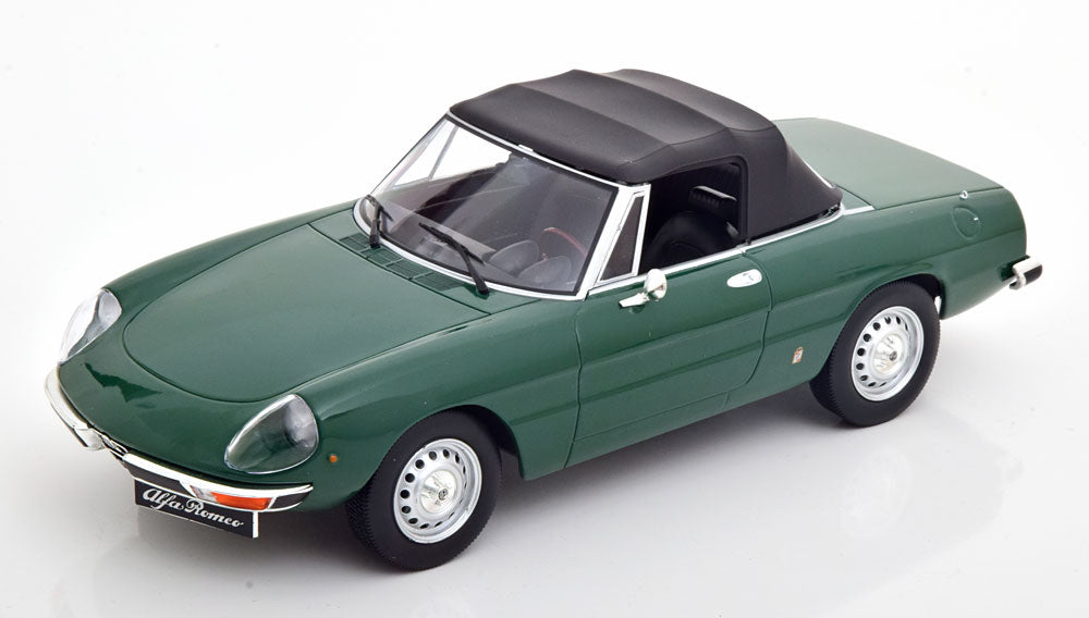 Model car Alfa Romeo 2000 Spider 1978 1:18 Norev