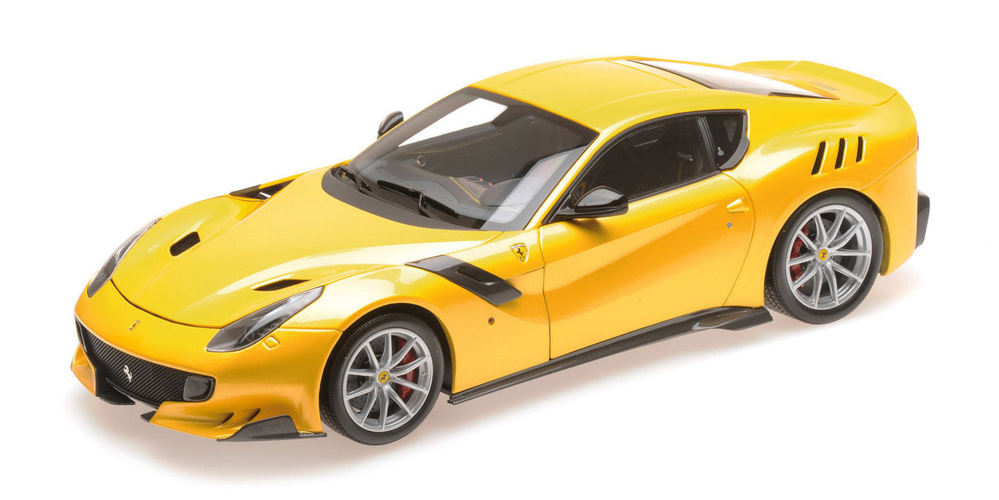 Macheta auto Ferrari F12 TDF (2016) 1:18 BBR