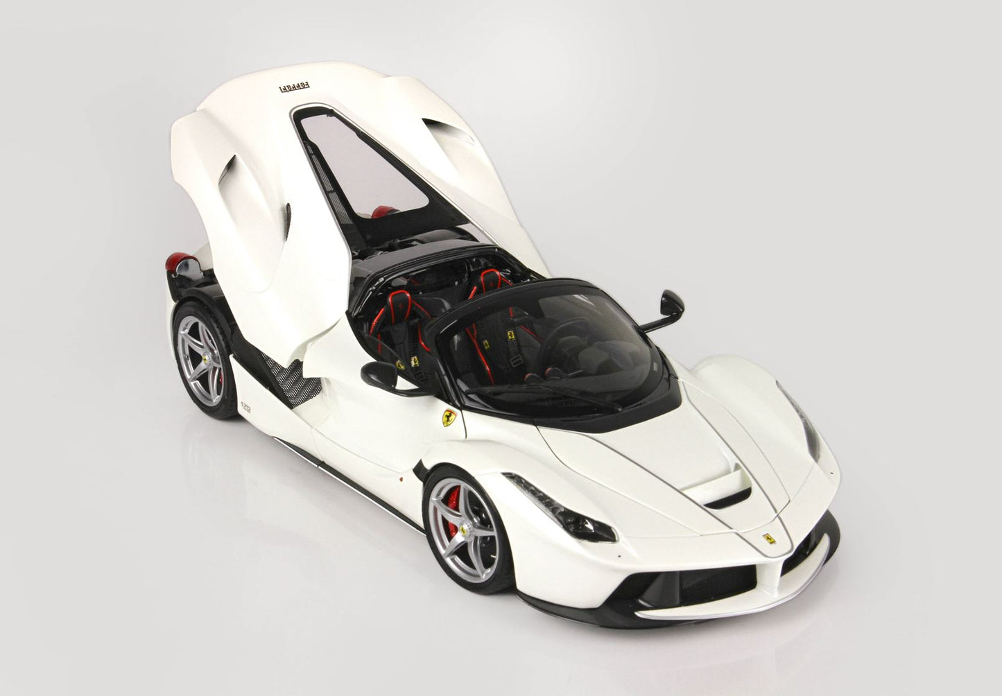 Macheta auto Ferrari La Ferrari Aperta (2016) 1:18 BBR