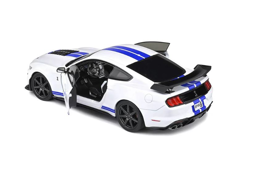 Macheta auto Ford Mustang Shelby GT500 (2020) 1:18 Maisto