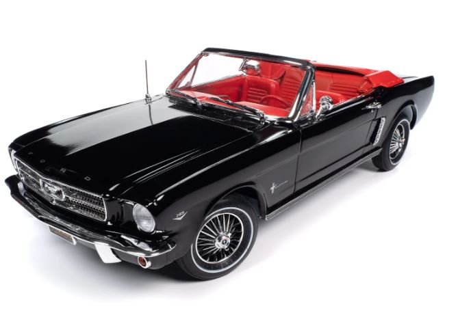 Ford Mustang Convertible (1964.5) model car 1:18 AutoWorld