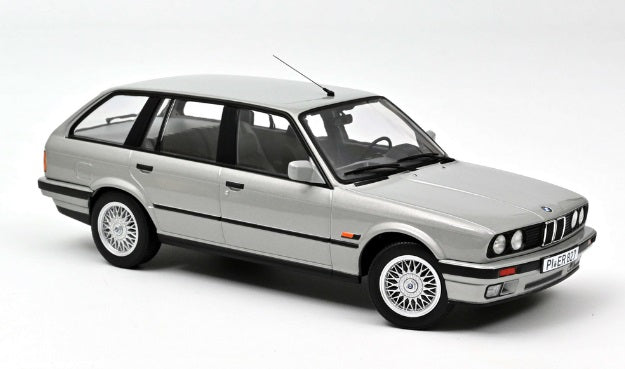 Macheta auto BMW 325i Touring (1990) 1:18 Norev