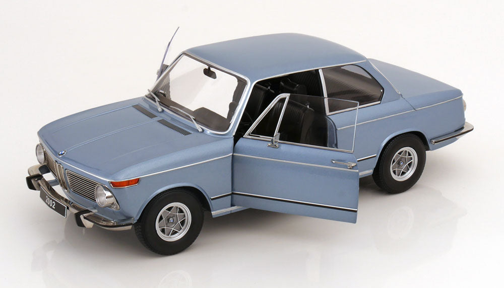 Macheta auto BMW 2002 1.Serie 1971 1:12 KK-Scale