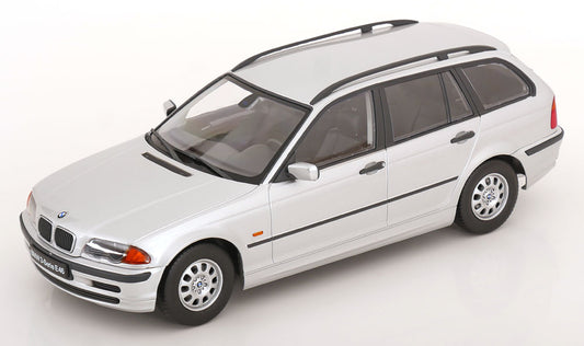 Macheta auto BMW Seria 3  E46 Touring 1999 1:18 KK-Scale