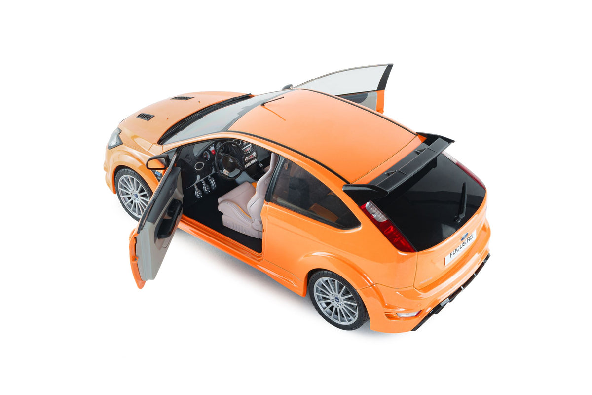 *Precomanda  Macheta auto Ford Focus RS MK2 Pack RS 2009 1:18 Solido