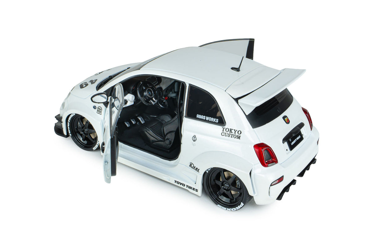 *Precomanda  Macheta auto FIAT 500 Abarth Liberty Walk Body KIT 2025 1:18 Solido