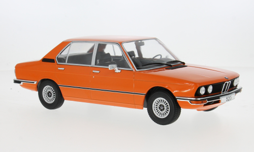 BMW 5er (E12) 1973 model car 1:18 MCG