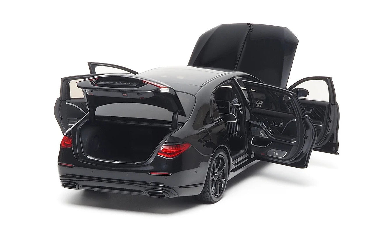 Mercedes-Maybach S-Class 2023 model car 1:18 Almost Real
