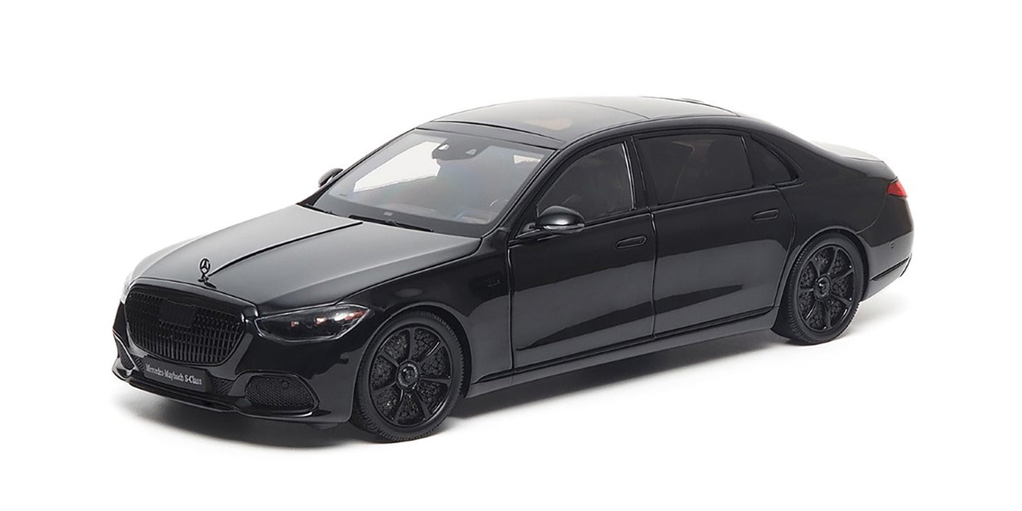 Mercedes-Maybach S-Class 2023 model car 1:18 Almost Real