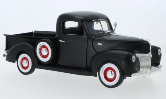 Macheta auto Ford Pickup 1940 1:18 MotorMax
