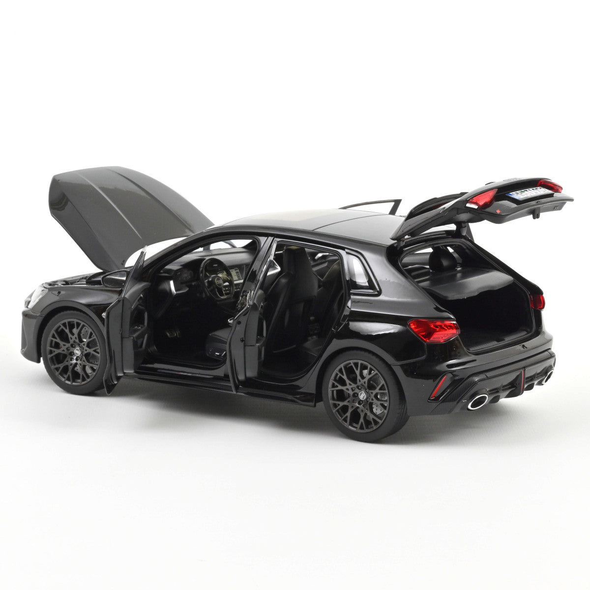 Audi RS 3 2025 Myth Black 1:18 Norev