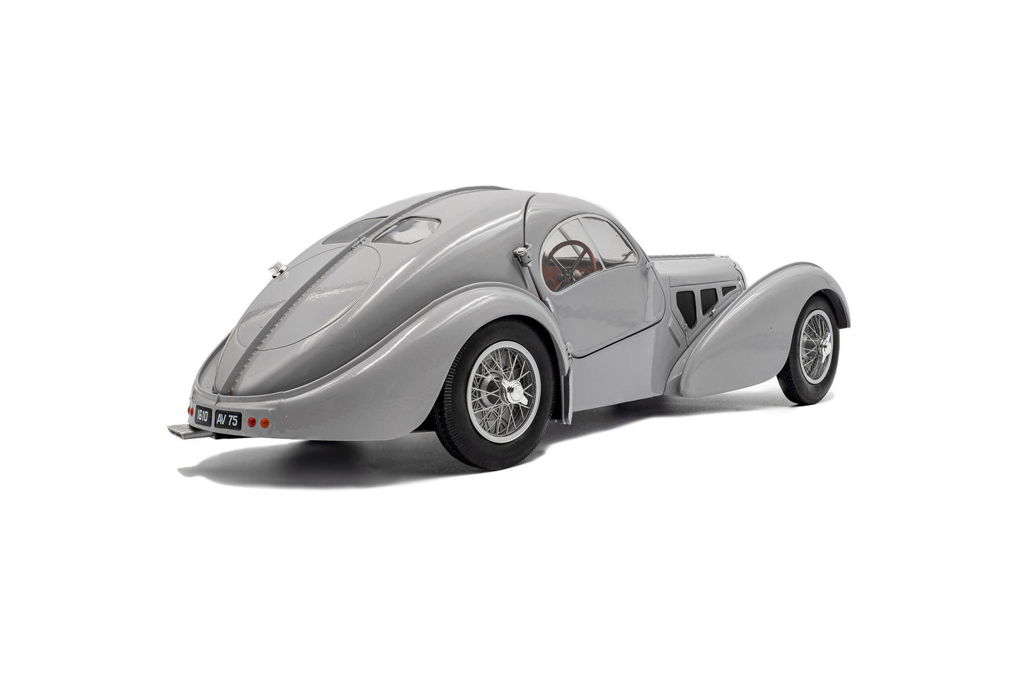 Bugatti Atlantic Type 57 SC – MATTE SILVER – 1937 1:18 Solido model car