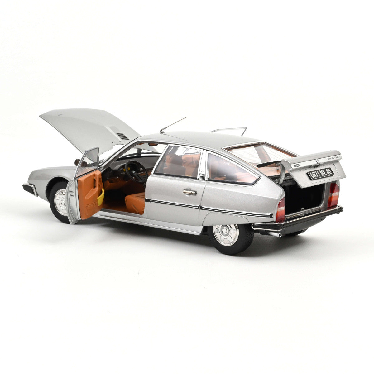 Model car Citroen CX 2200 Pallas, Largentiere Grey, 1976 1:18 Norev