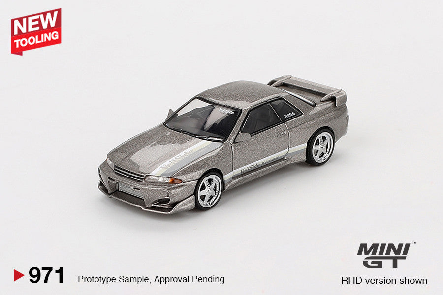 Macheta auto Nissan Skyline GT-R (R32) Veilside Combat C-I Veilside Combat Grey 2011 (RHD) 1:64 MIniGT