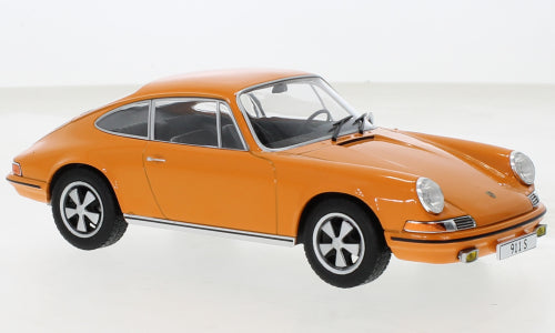 Macheta auto Porsche 911 S (1968) 1:24 WhiteBox