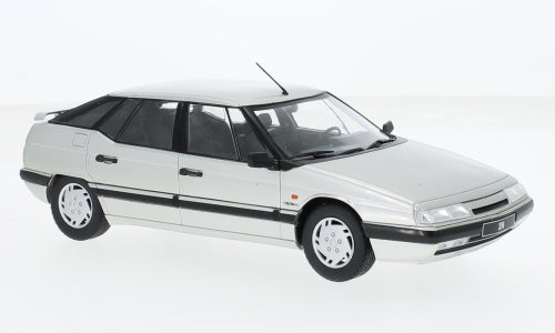 Macheta auto Citroen XM (1989) 1:24 WhiteBox