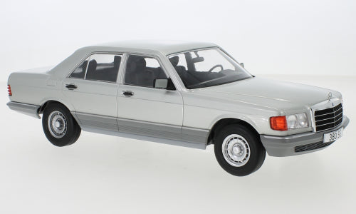 Macheta auto Mercedes S-class (W126) (1979) 1:18 MCG