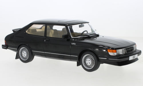 Macheta auto Saab 900 Turbo (1981) 1:18 MCG