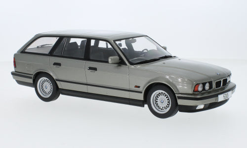 Macheta auto BMW 5er (E34) Touring (1991) 1:18 MCG