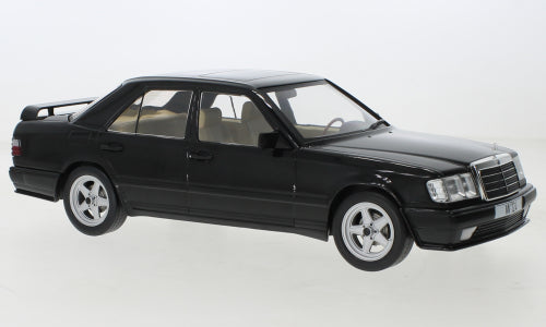 Macheta auto Mercedes W124 Tuning (1986) 1:18 MCG