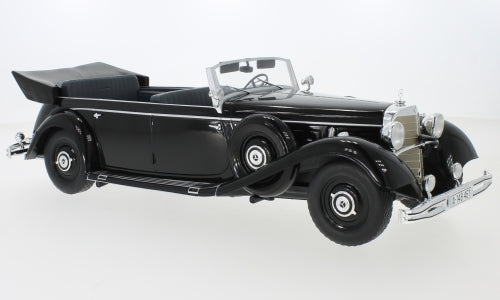 Macheta auto Mercedes 770 (W150) Convertible (1938) 1:18 MCG