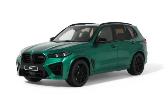 Macheta auto BMW X5 M Competition, Isle of Man Green, 2023  1:18 GT Spirit