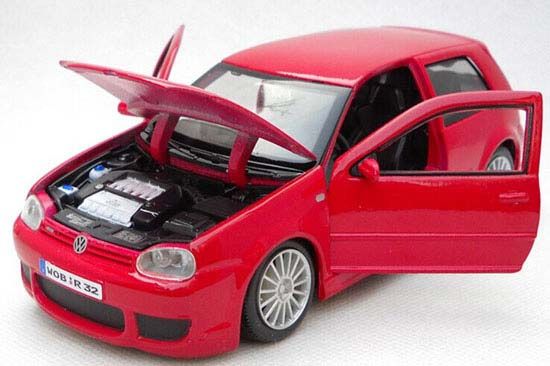 Macheta auto VW Golf IV R32 1:24 Maisto