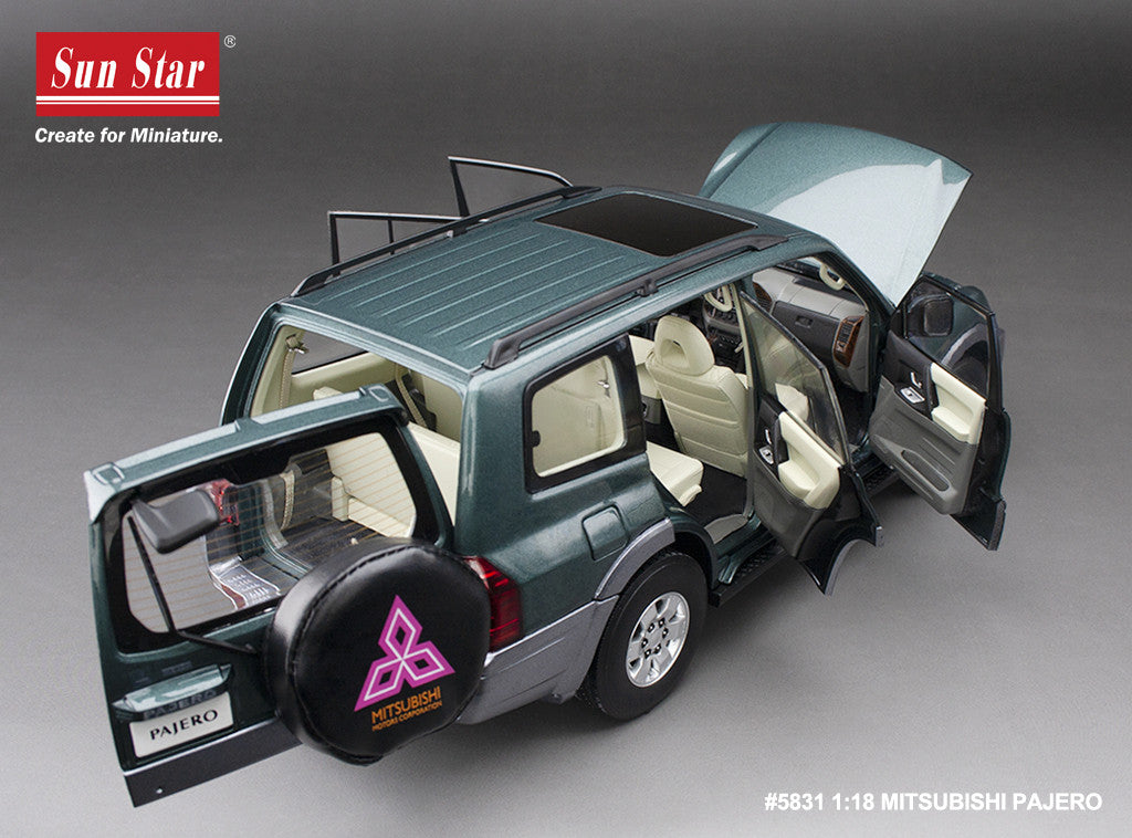 Macheta auto Mitsubishi Pajero V73  1:18 SunStar