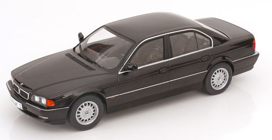 Macheta auto BMW 740i E38 (1994) 1:18 KK-Scale