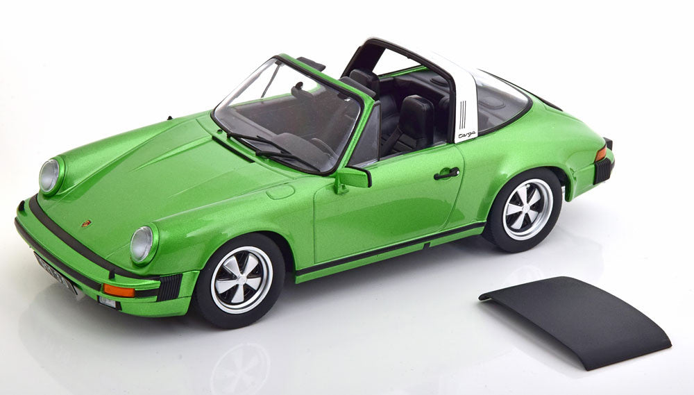 Macheta auto Porsche 911 Carrera 3.0 Targa (1977) 1:18 KK-Scale