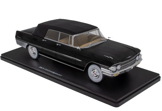 ZIL 111D Cabriolet model car 1:24 Hachette