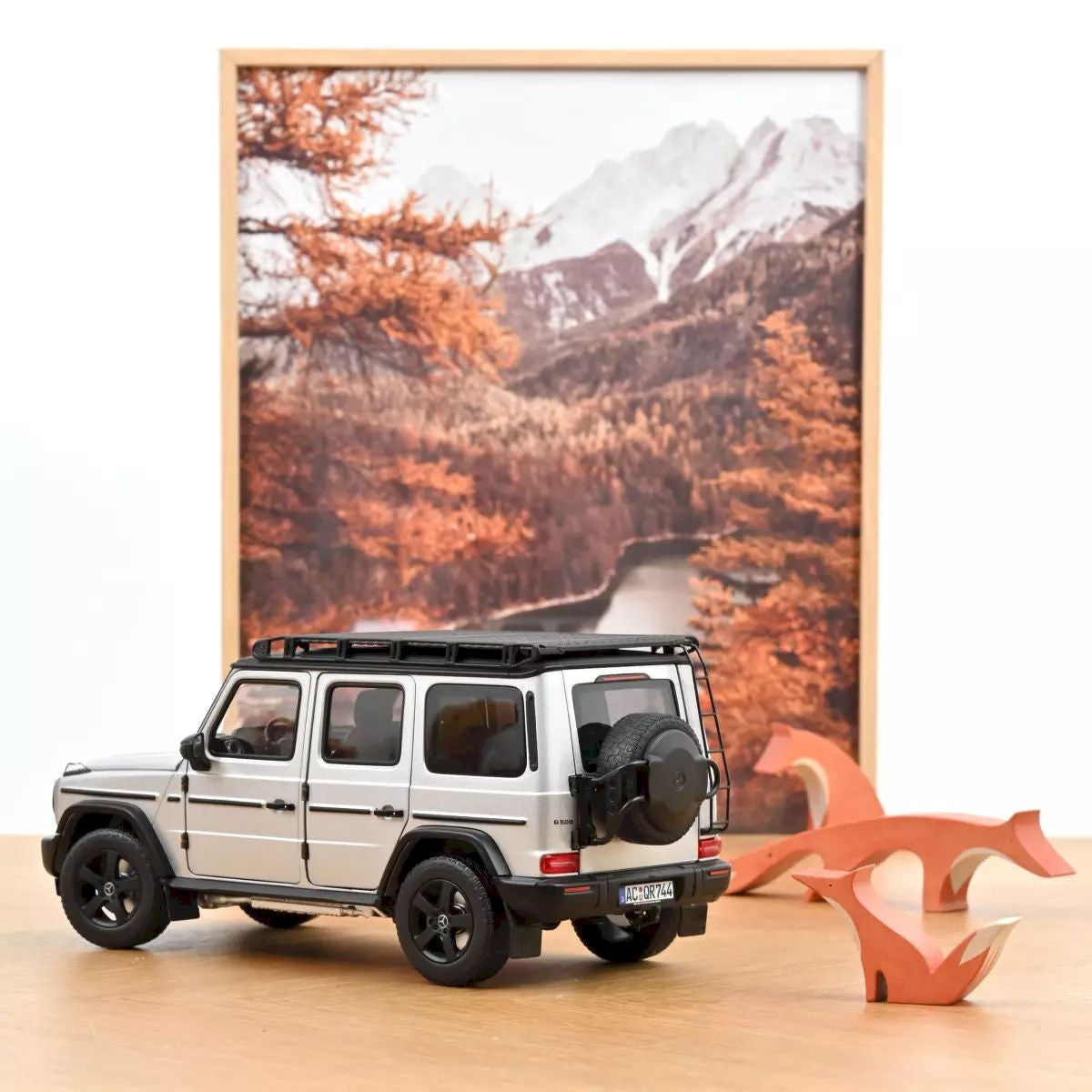 Mercedes-Benz G-Class 2024 Iridium Silver 1:18 Norev