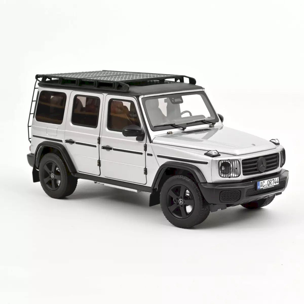 Mercedes-Benz G-Class 2024 Iridium Silver 1:18 Norev