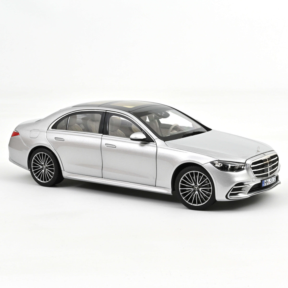 Mercedes-Benz S-Class AMG-Line 2021 Brilliant Silver 1:18 Norev