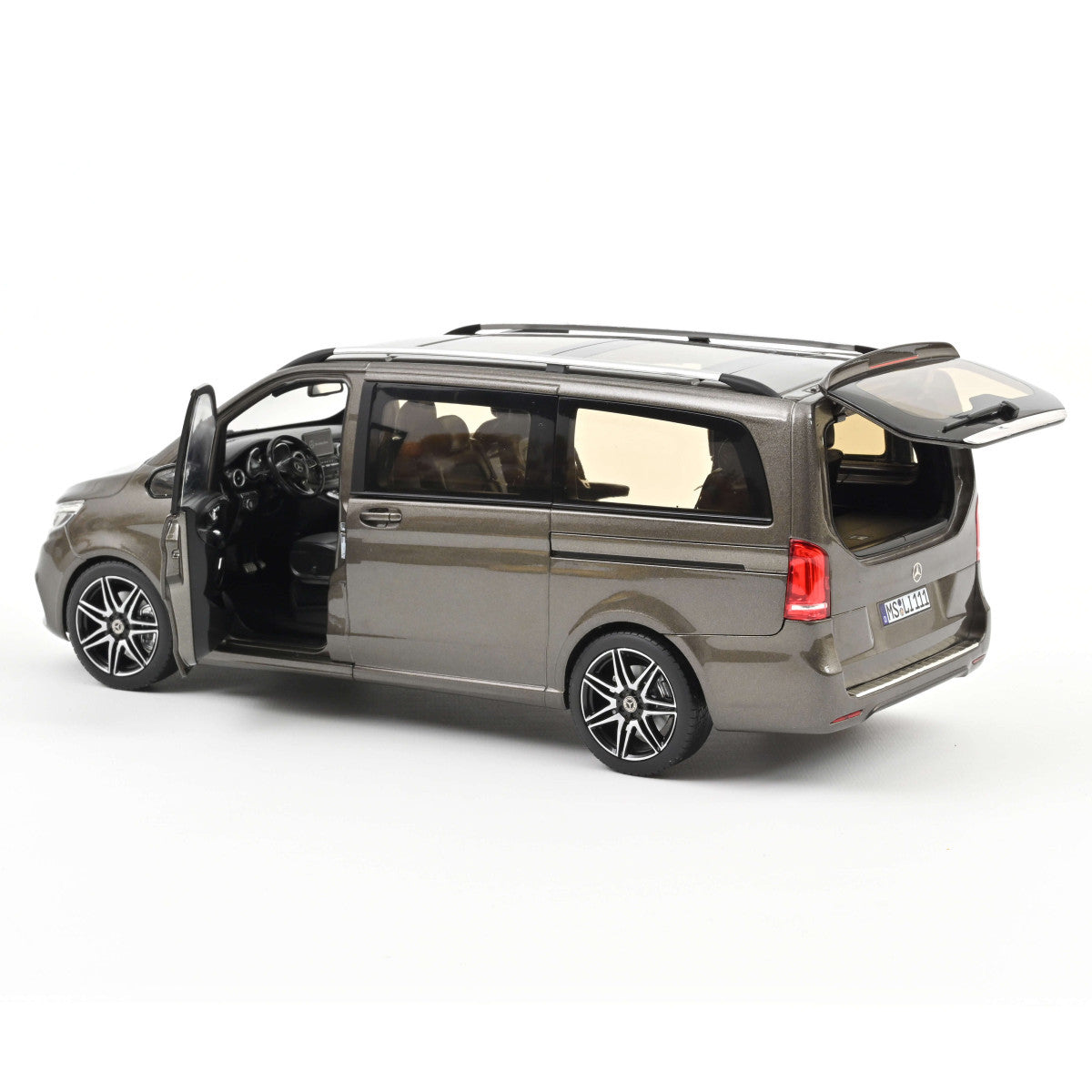 Model car Mercedes-Benz V-Class AMG-Line 2018 Indium Gray 1:18 Norev