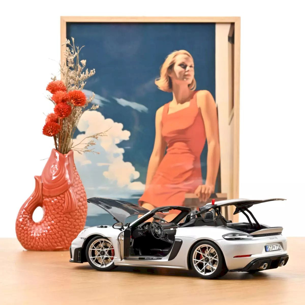 *Precomanda Macheta auto Porsche 718 Spyder RS w/Weissach Pack 2023 GT-Silver Metallic 1:18 Norev