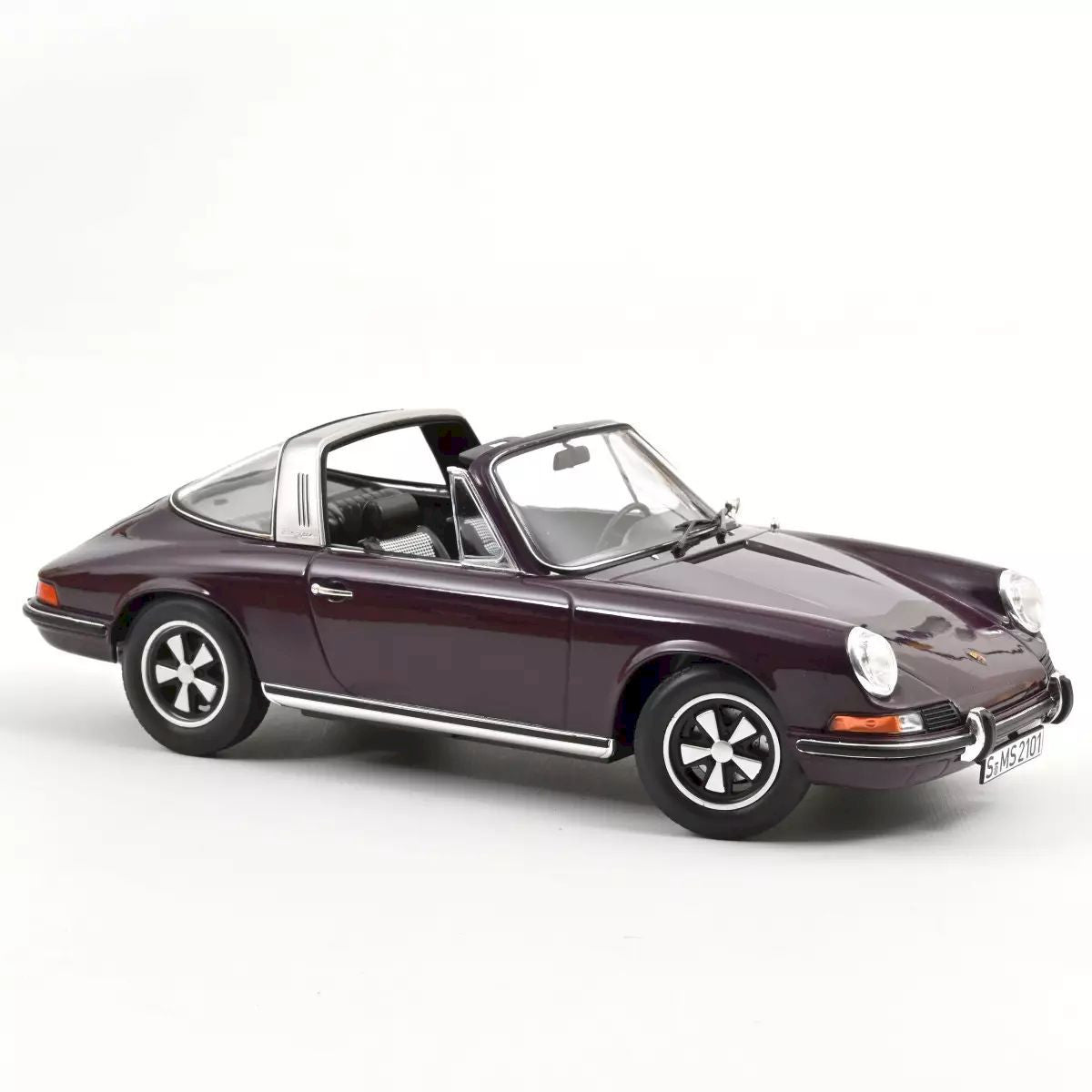 Macheta auto Porsche 911 E Targa 1971 1:18 Norev