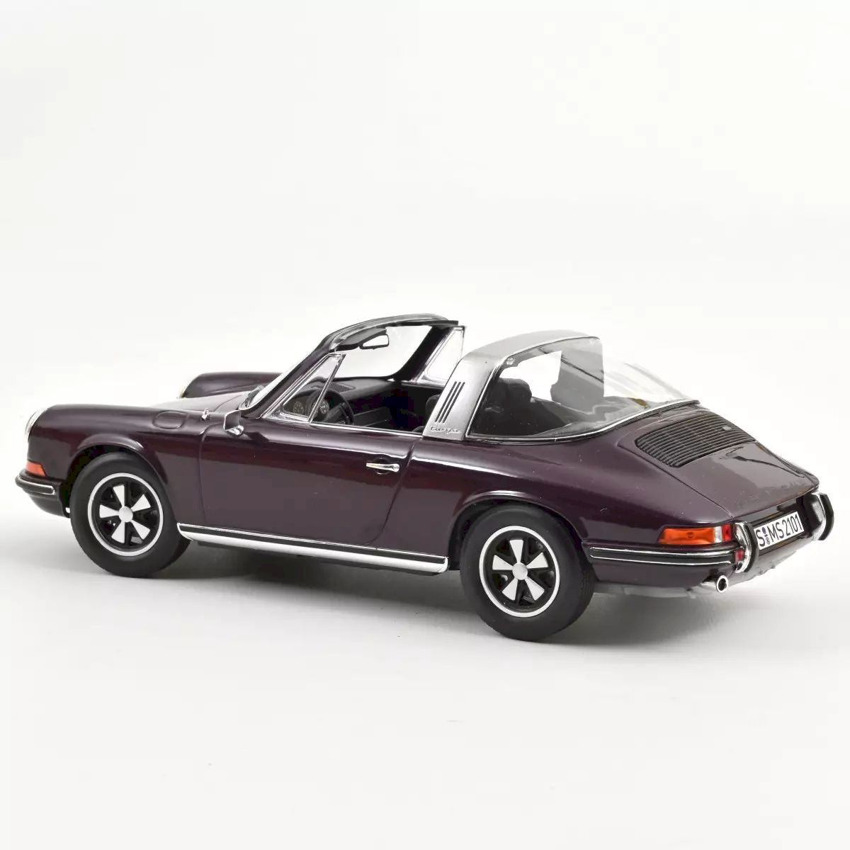 Macheta auto Porsche 911 E Targa 1971 1:18 Norev