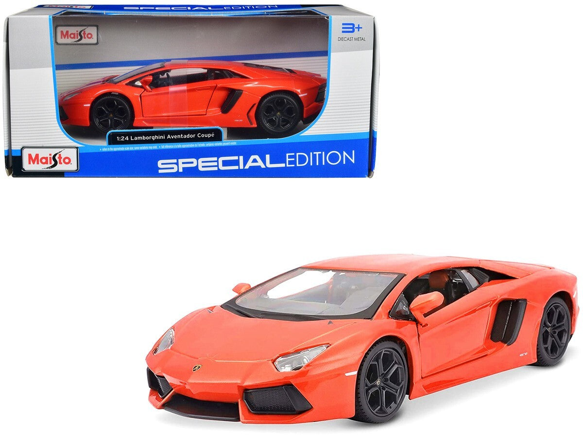 Macheta auto Lamborghini Aventador LP 700-4 1:24 Maisto