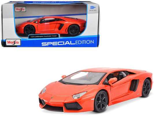 Macheta auto Lamborghini Aventador LP 700-4 1:24 Maisto