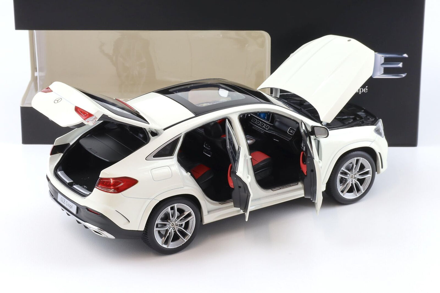 Macheta auto Mercedes-Benz GLE Coupe (C167) 2020 1:18 Iscale