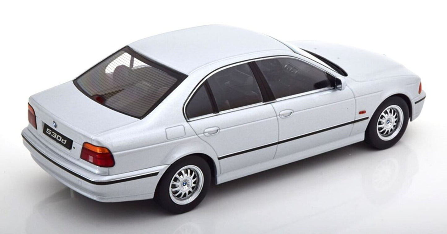 Macheta auto BMW 530D E39 Sedan (1995) 1:18 KK-Scale