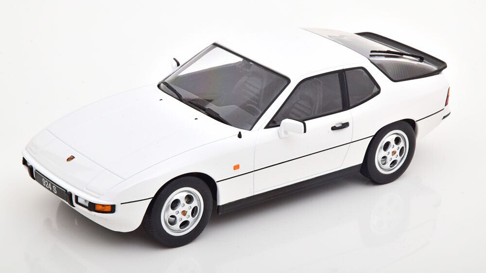 Macheta auto Porsche 924S (1986) 1:18 KK-Scale