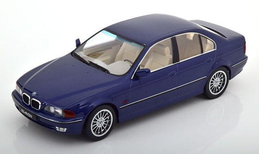 Macheta auto BMW 540i E39 Sedan (1995) 1:18 KK-Scale