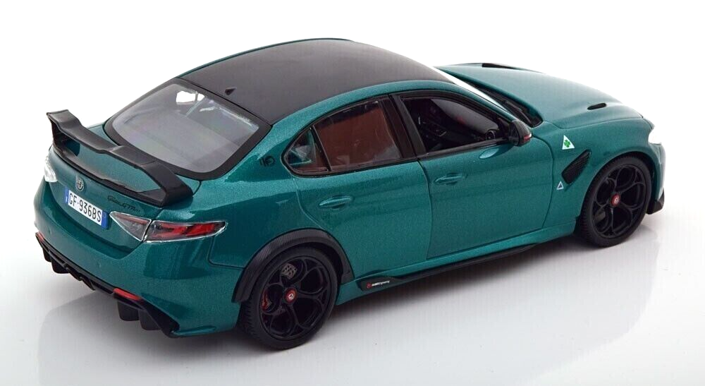 Macheta auto Alfa Romeo Giulia GTAm (2020) 1:18 Bburago