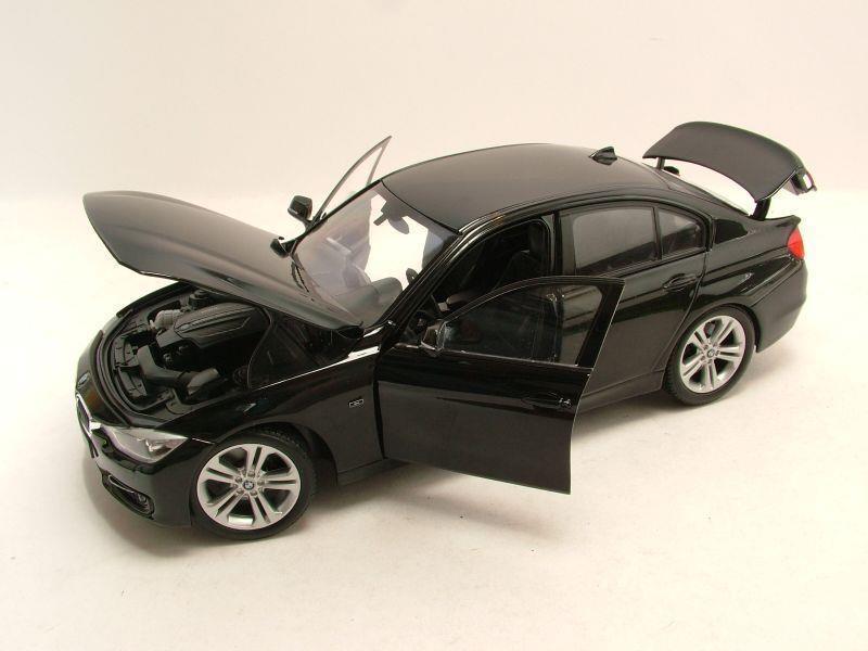 Macheta auto BMW 335i F30 (2010) 1:18 Welly