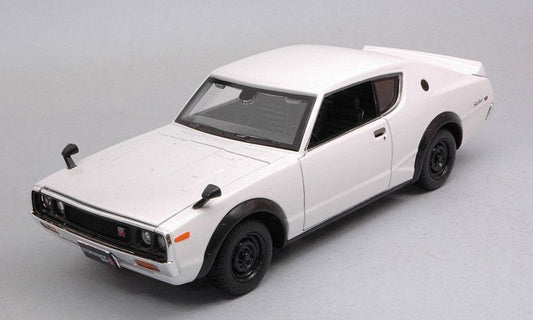 Macheta auto Nissan Skyline 2000 GT-R (1973) 1:24 Maisto